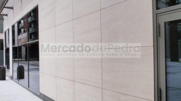 Fachada exterior em pedra Moca Creme Fachada exterior em pedra Moca Creme