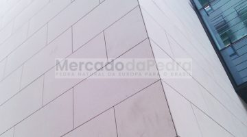 Fachada exterior em pedra calcária beige Fachada exterior em pedra calcária beige