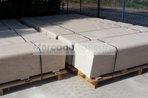 Bancos em pedra calcária Moca Creme Bancos em pedra calcária Moca Creme