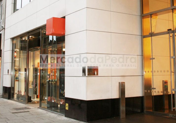 Fachada em pedra Semi-Rijo