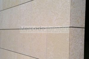 Parede em pedra Ataíja Beige - flamejado